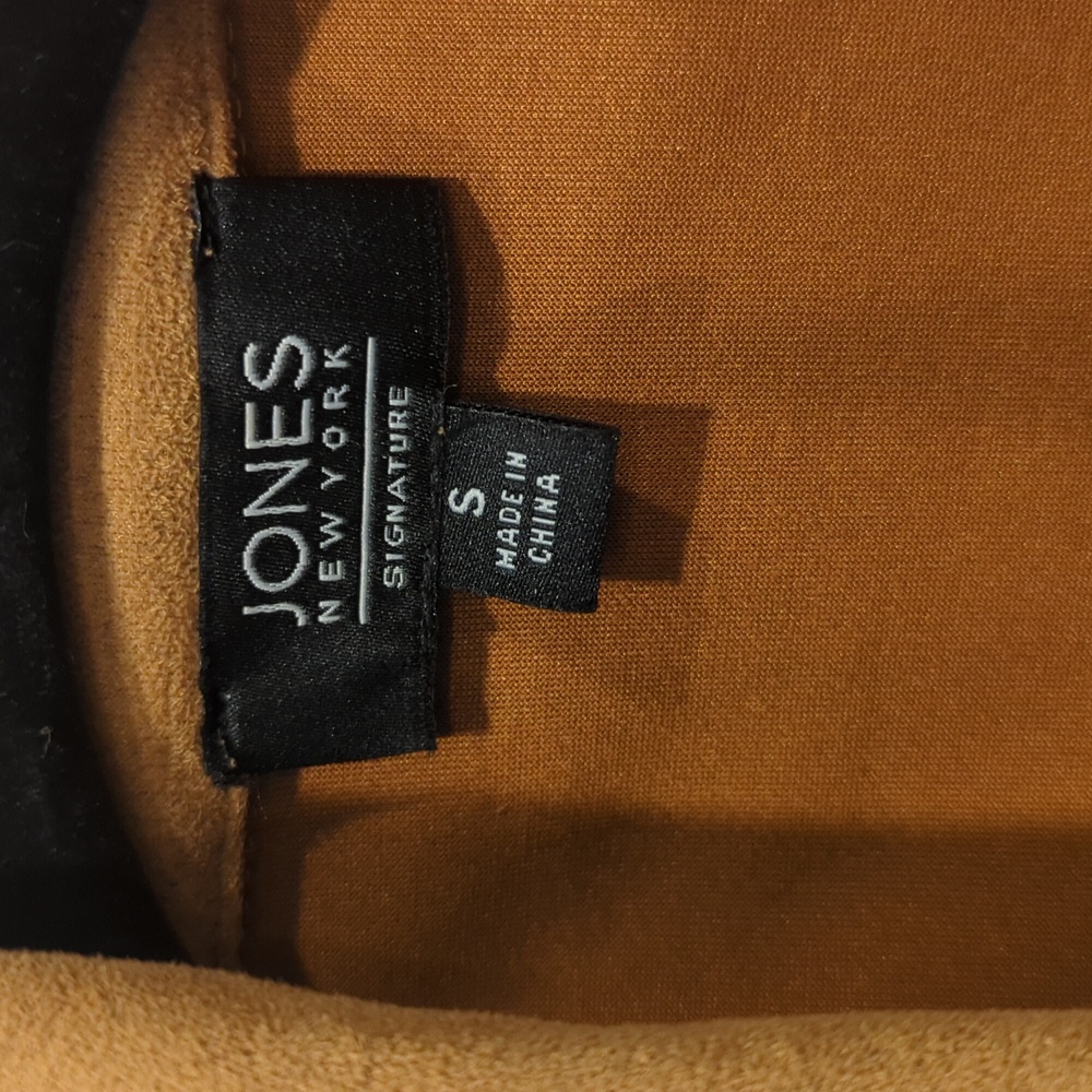 Jones shacket ππ - Picture 2 of 4